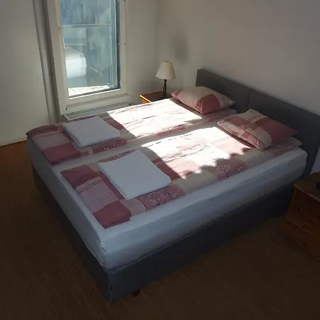 Estinn Apartment *