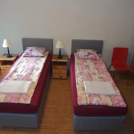 Estinn Apartment *