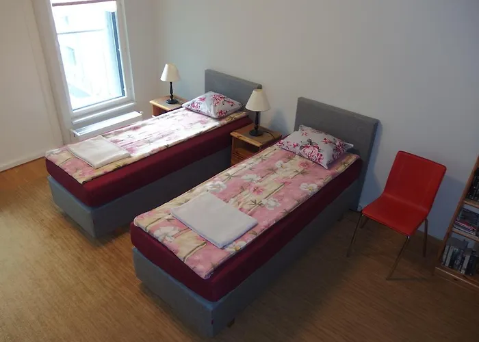 アパート エスティン *